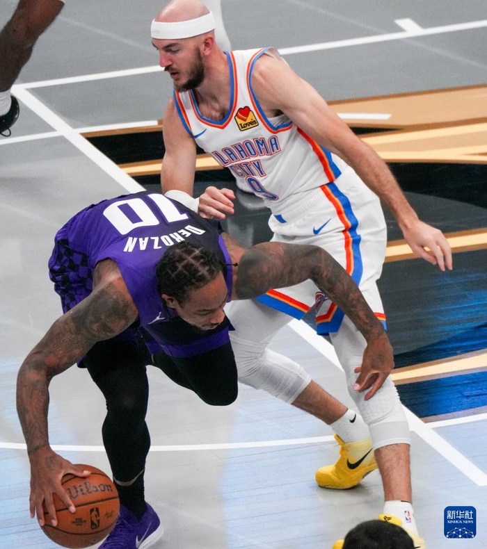 爱游戏下载NBA常规赛倒计时；俄克拉荷马雷霆国际比赛日再遭质疑；细节引发关注；震撼外界；训练强度明显提升的简单介绍